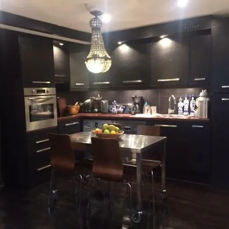 Le Marais Maison En Appartamento